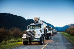 Convoy Fleet led by 30 ton crane